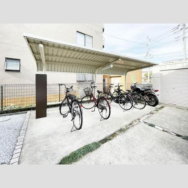 GMF101号室 駐輪場