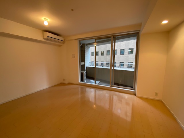 プライムアーバン日本橋大伝馬町 リビング