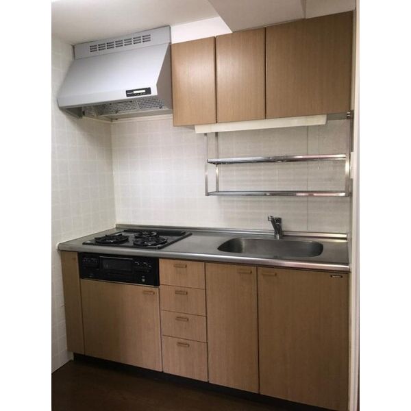 ヴィルヌーブ401号室 305号室