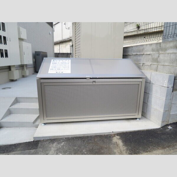 ローカス・グランデ ごみ置き場