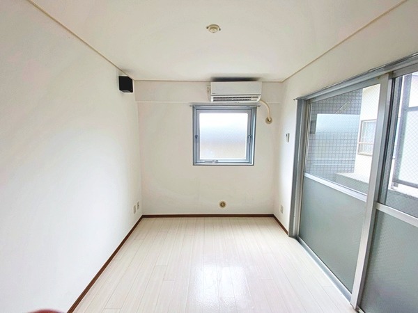 オレンジコート伊勢原206号室 リビング