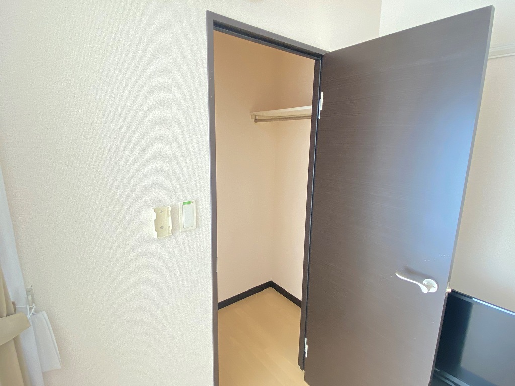 レオネクストシティーパレス２ 内観