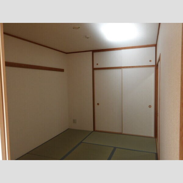 ルーチェ緑が丘A106号室 和室