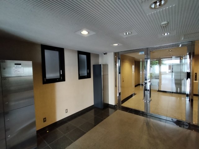 ラウム横浜台町 エントランス