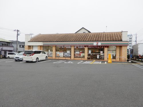 北欧ハウス新河岸 【コンビニエンスストア】セブンイレブン 川越諏訪町店まで965ｍ