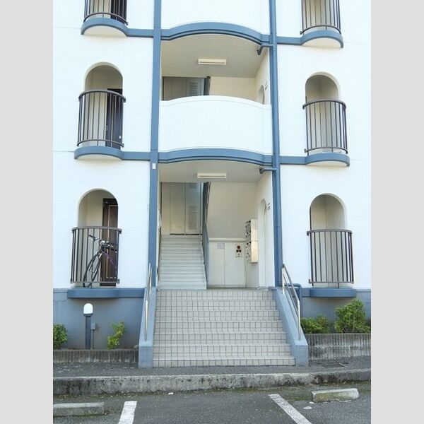 クレスト・マンション エントランス