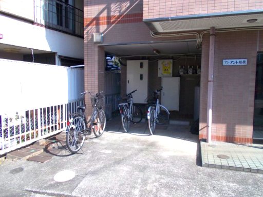 アンタント相原12号室 駐車場
