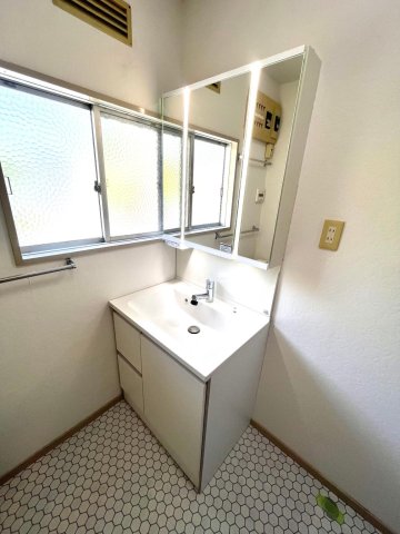 相模原市緑区又野戸建て 綺麗な洗面台