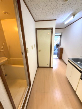 サニーヒル102号室 内観