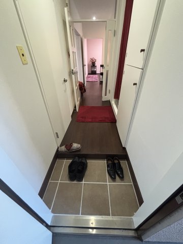 京王山田マンションＢ棟２０６ 玄関