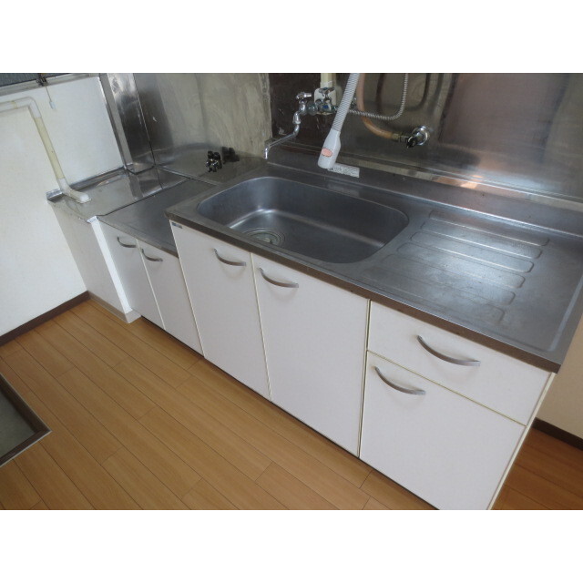 登喜和マンション キッチン
