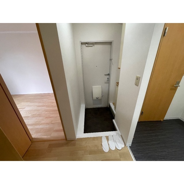 ベルフラット久喜102号室 玄関