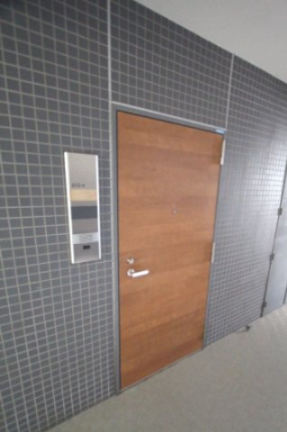 プライムアーバン中目黒 玄関