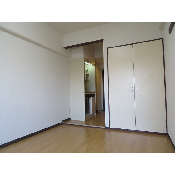 エバーグレース西府0205号室 リビング