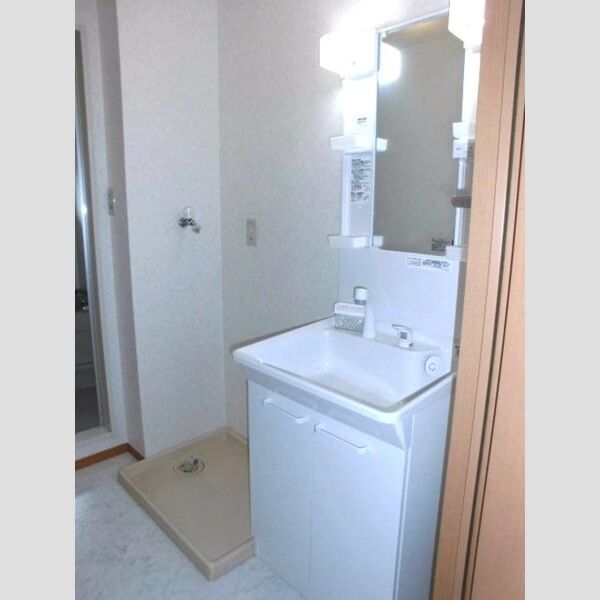 サンライズ　B 洗髪洗面化粧台洗濯機置き場