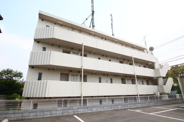 フィオリーシェ大宮の外観画像