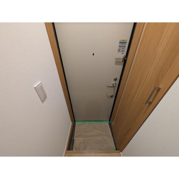 Wood Crest 天沼 Residence 玄関