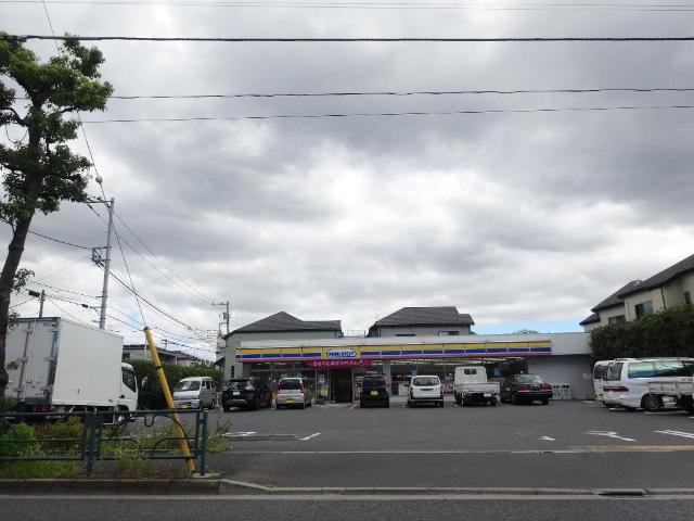 シャンティ・クラ ミニストップ足立鹿浜店まで445ｍ