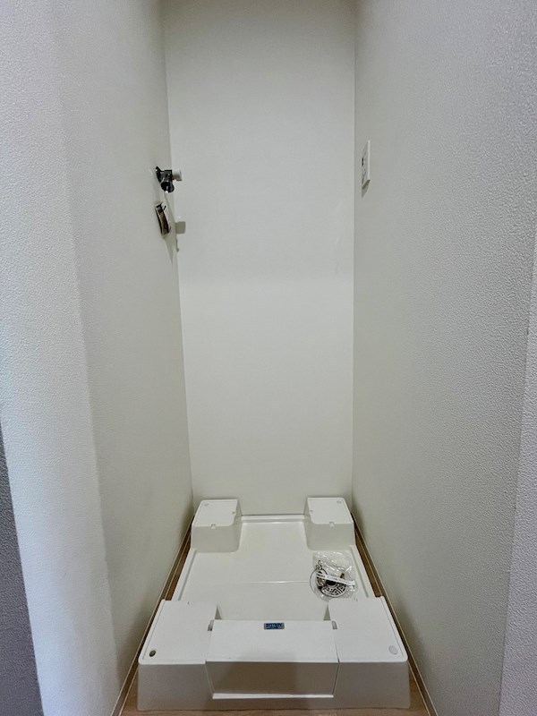 ＬＯＣ’Ｓ　ＹＯＫＯＤＡＩ2階 洗濯機置場