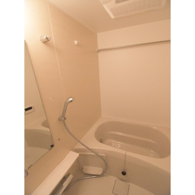 ラクレイス横濱関内0905号室 お風呂
