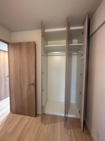 プレミスト津田山 収納多いです　クローゼットも大きめ