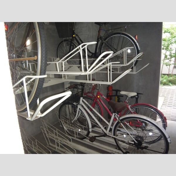 カスタリア森下Ⅱ 駐輪場