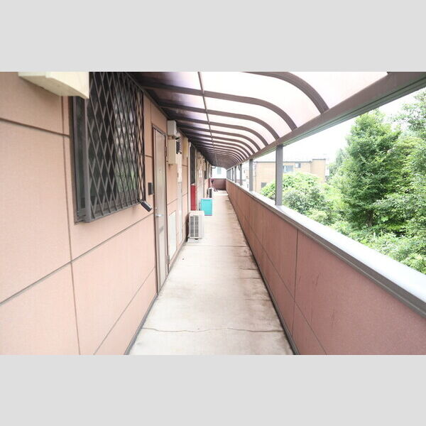 トップヒルズ若宮205号室 2階廊下