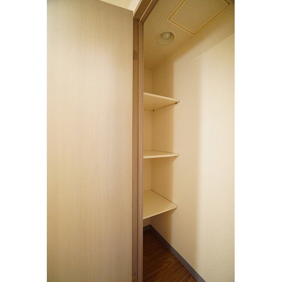 ポポラーレ壱番館 収納