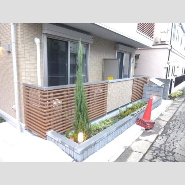 ブラウン・ベル302号室 周辺