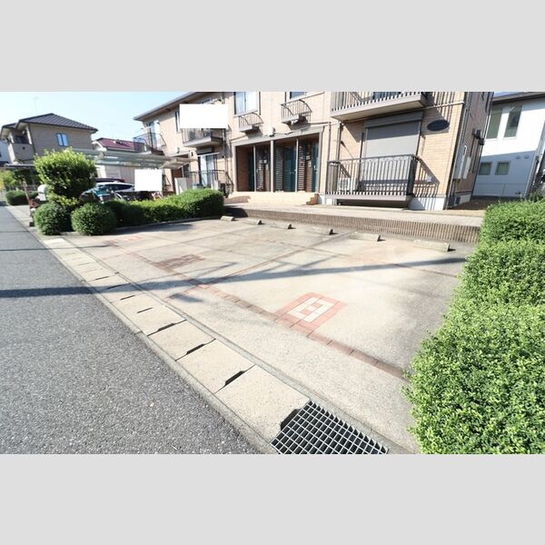 アネシス103号室 駐車場