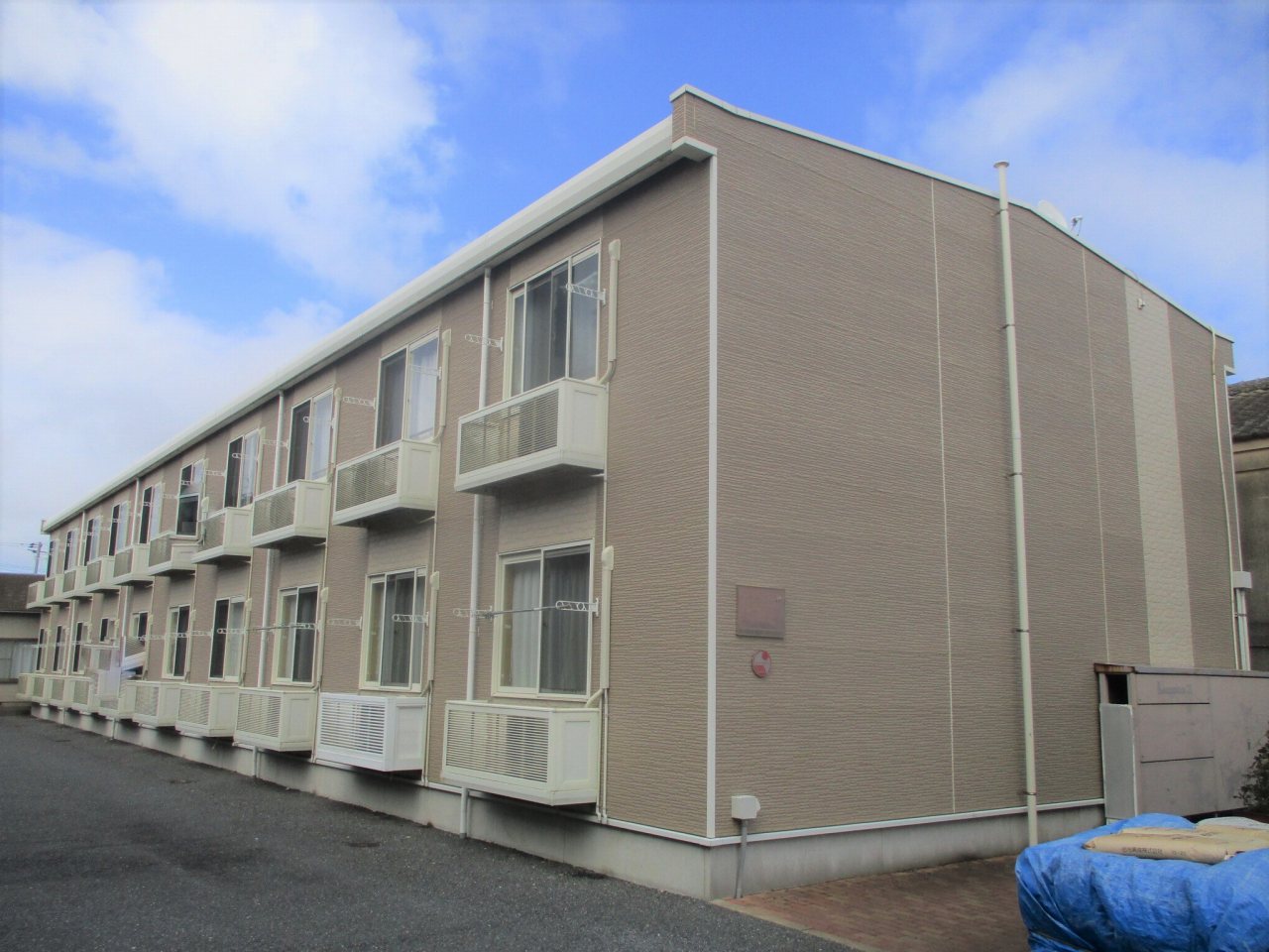 レオパレスナナの外観画像