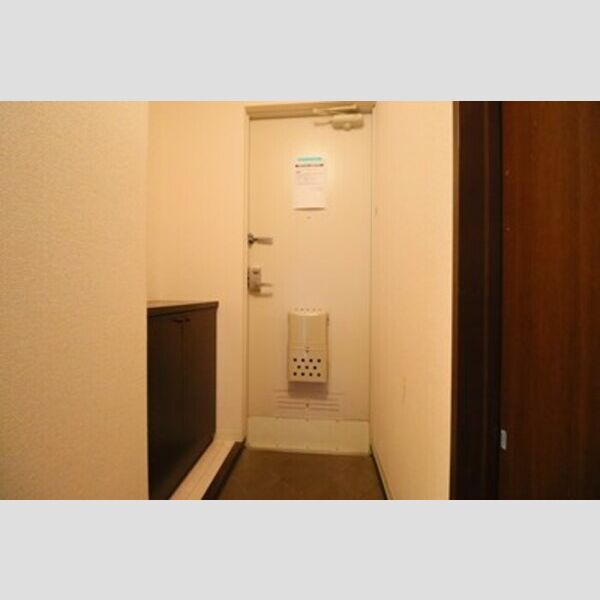 メゾンボヌール　B201号室 玄関