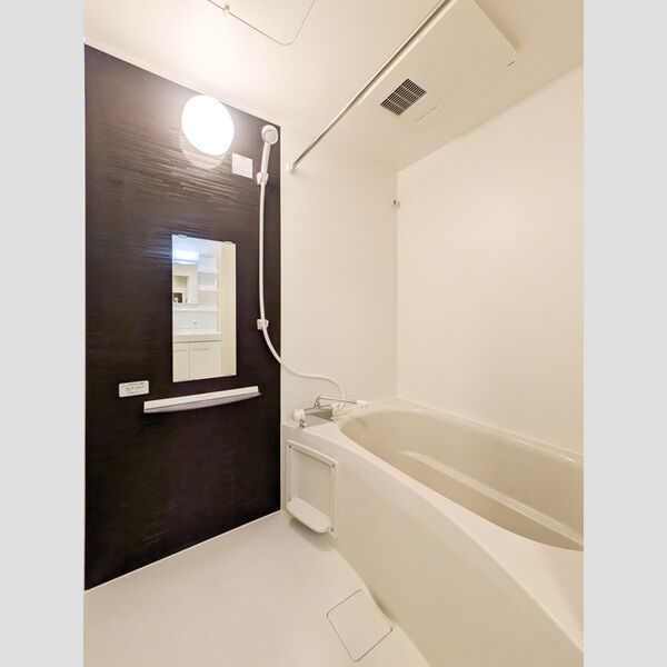 コリーヌヴェール上小303号室 お風呂