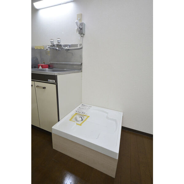 セブンハイツ0202号室 洗濯機置場