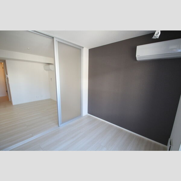 アヴァンス東日暮里302号室 洋室