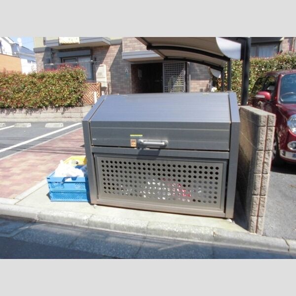 ファミール　A棟B棟B101号室 ごみ置き場