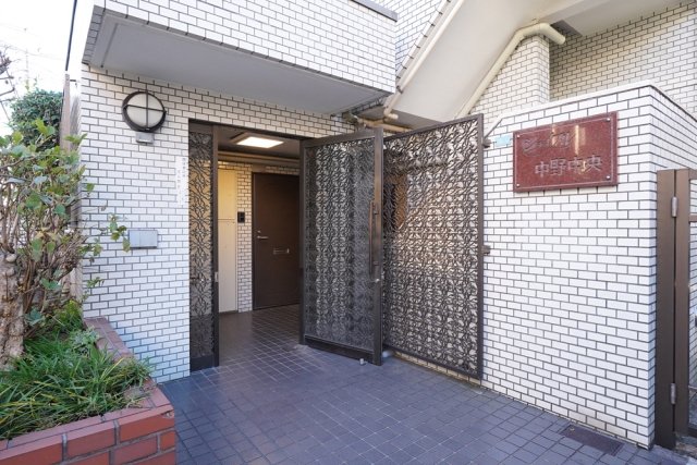 ジョイフル中野中央3階 エントランス