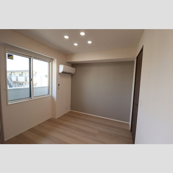 ベルク205号室 洋室