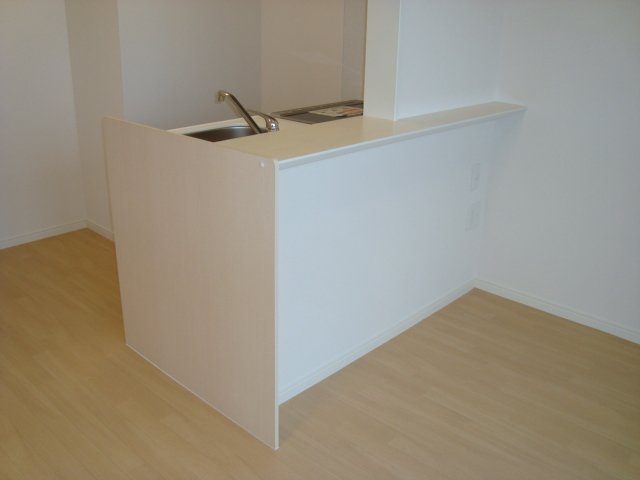 レフィナードＮ．Ｋ カウンターキッチン