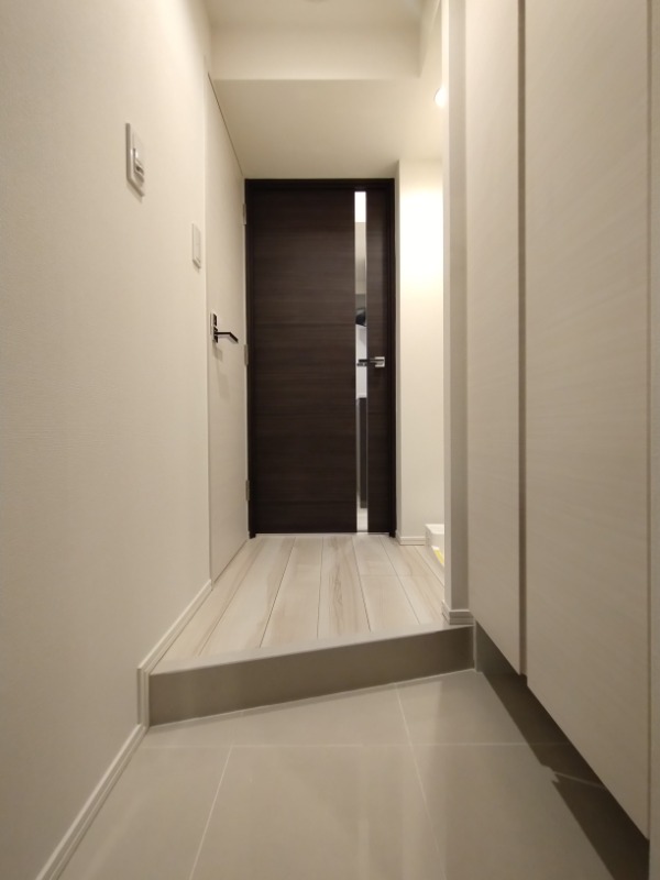 メイクスデザイン入谷アジールコート 玄関