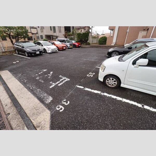 ユナイテッドマンション 駐車場