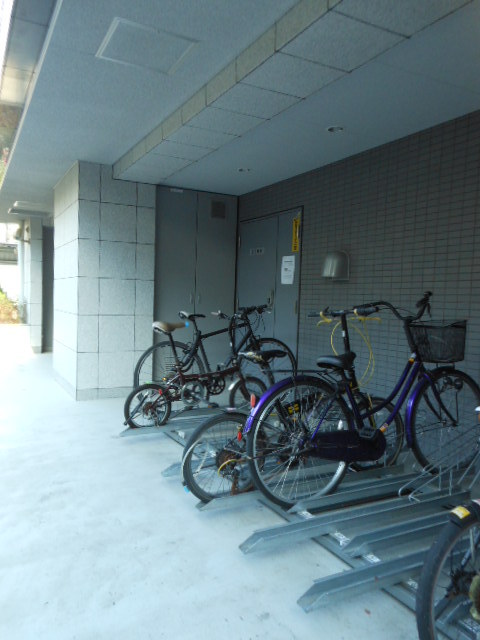 グランド・ガーラ池袋15階 駐輪場