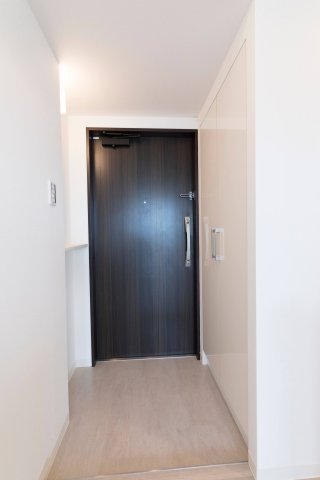 プラウドフラット浅草雷門1203号室 玄関