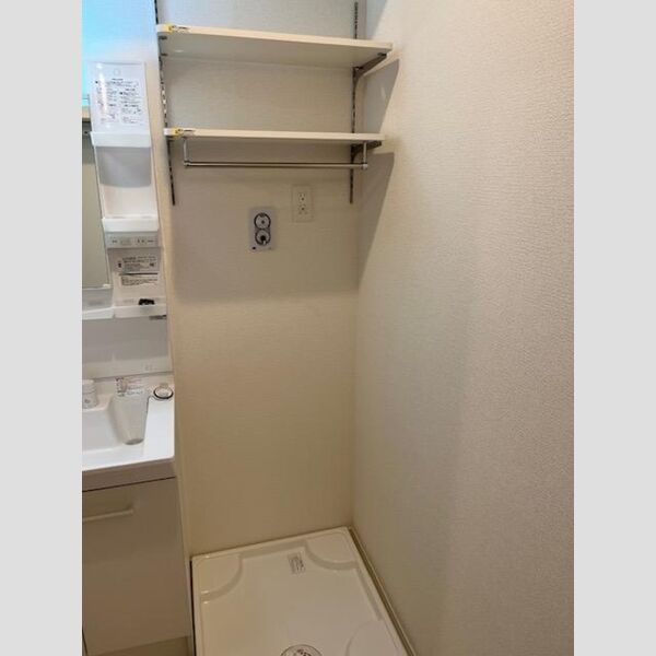 アナシエ久が原101号室 101号室　洗濯機置場