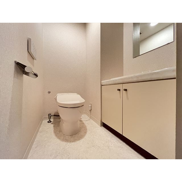 成城ハイム1号棟 温水洗浄便座・手洗いあり