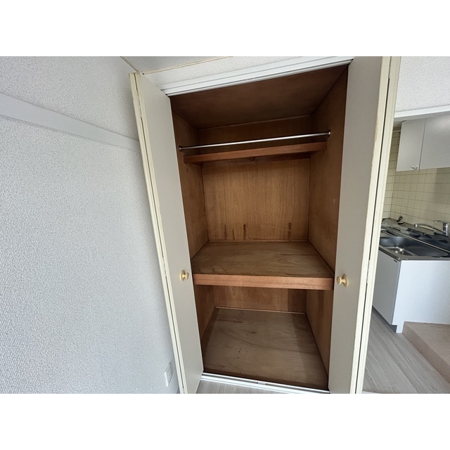 エルピゾ東邦203号室 内観