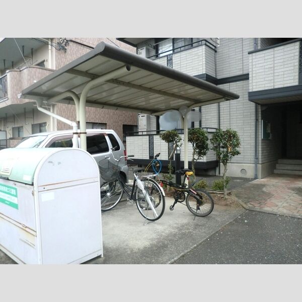 アネシス202号室 駐輪場