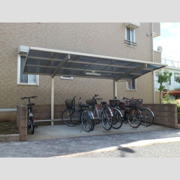 グランドソレイユ　A棟301号室 駐輪場