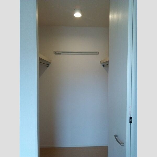 ヘリオス　B ウォークインクローゼット