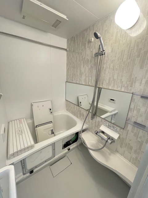 ＲＡＹＳ(K-158)1階 バス